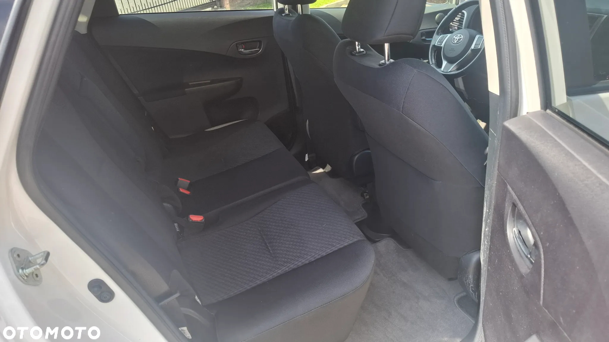 Toyota Verso S 1.33 Premium - 12
