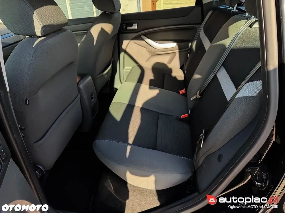 Ford Kuga 2.0 TDCi 4x4 Titanium - 27