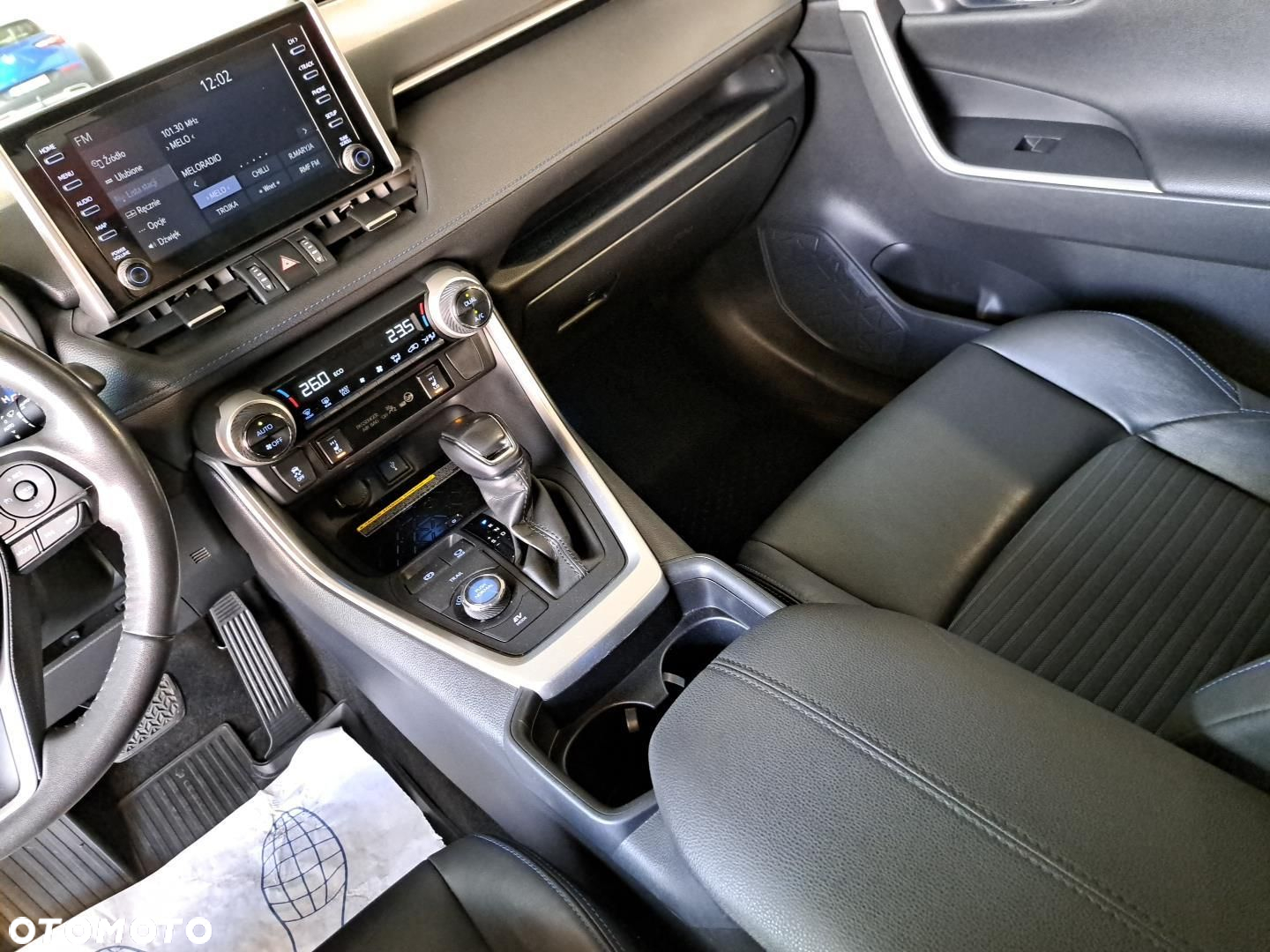 Toyota RAV4 - 27