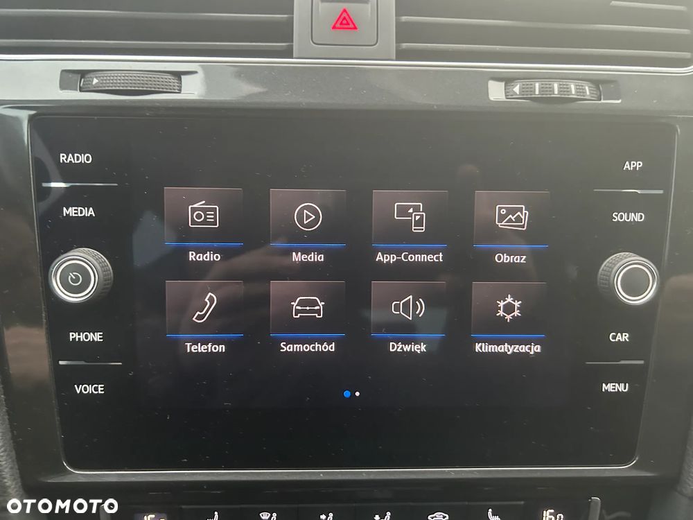 Volkswagen Golf 1.5 TSI BMT Comfortline - 27