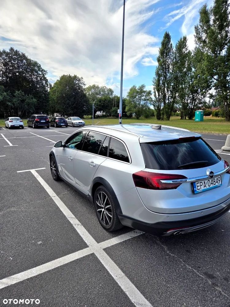Opel Insignia 2.0 CDTI - 12