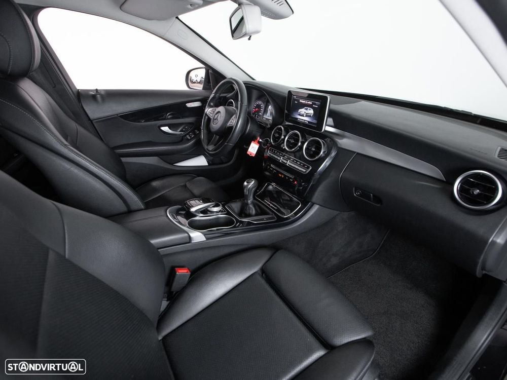 Mercedes-Benz C 200 - 11