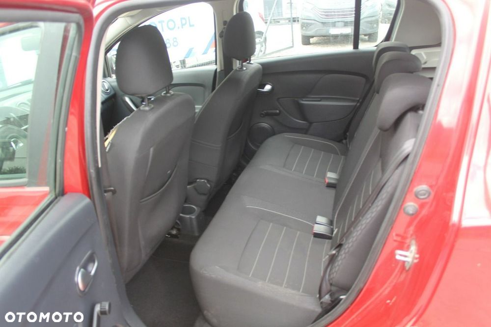 Dacia Sandero - 10