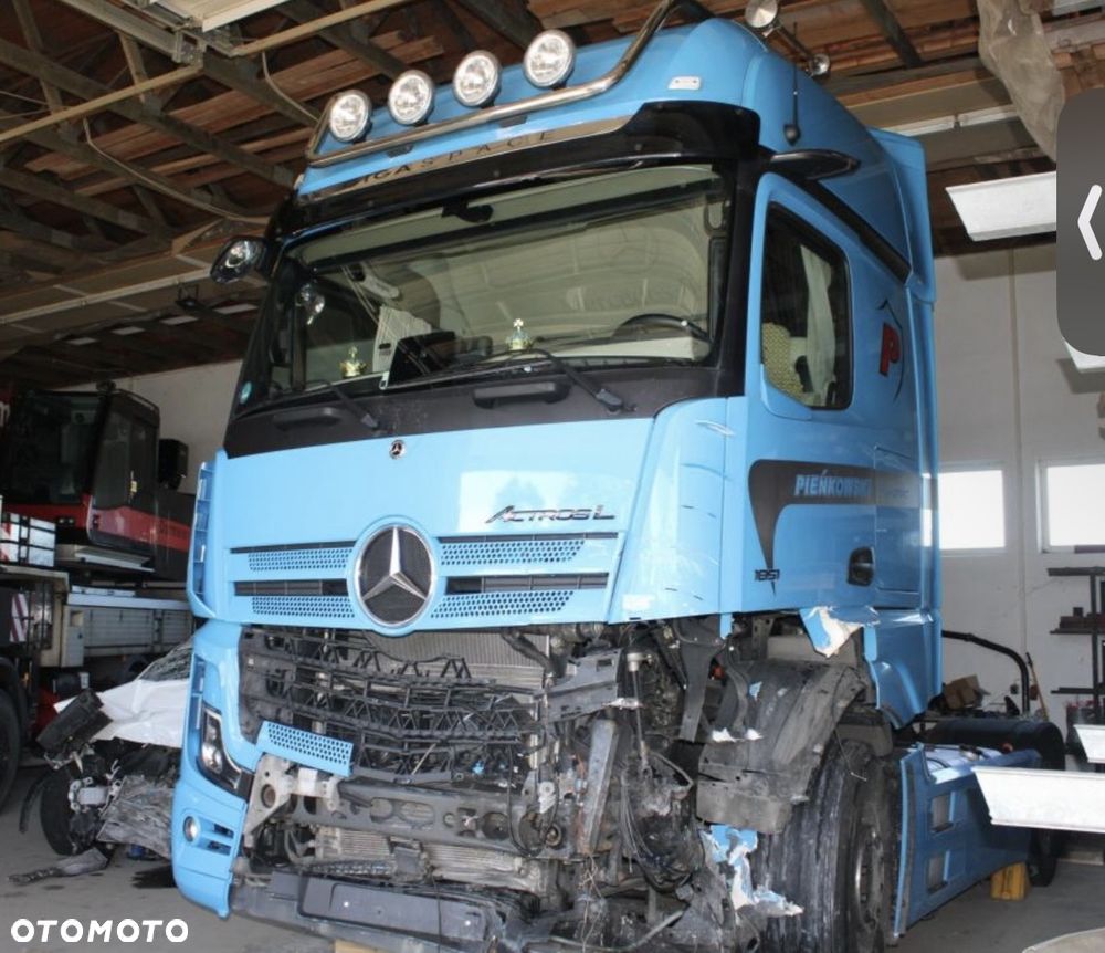 Mercedes-Benz Actros 1851 - 8