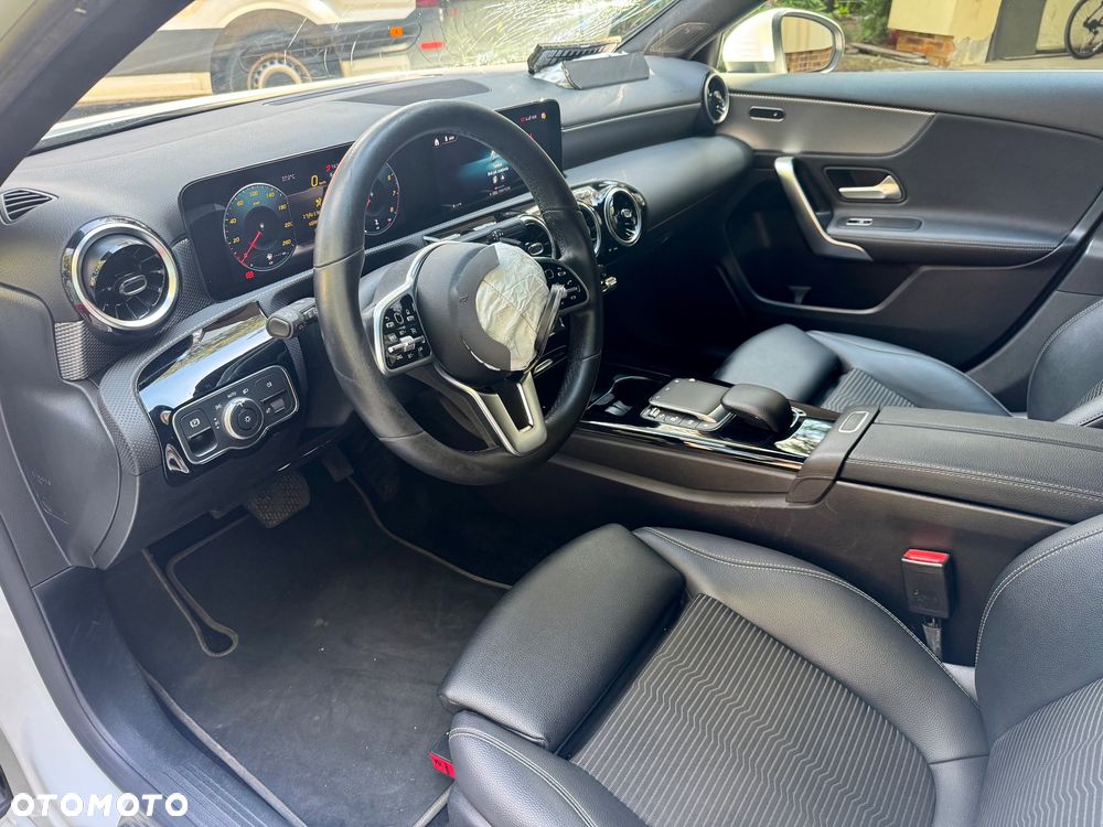 Mercedes-Benz Klasa A 180 Edycja specjalna 7G-DCT - 5
