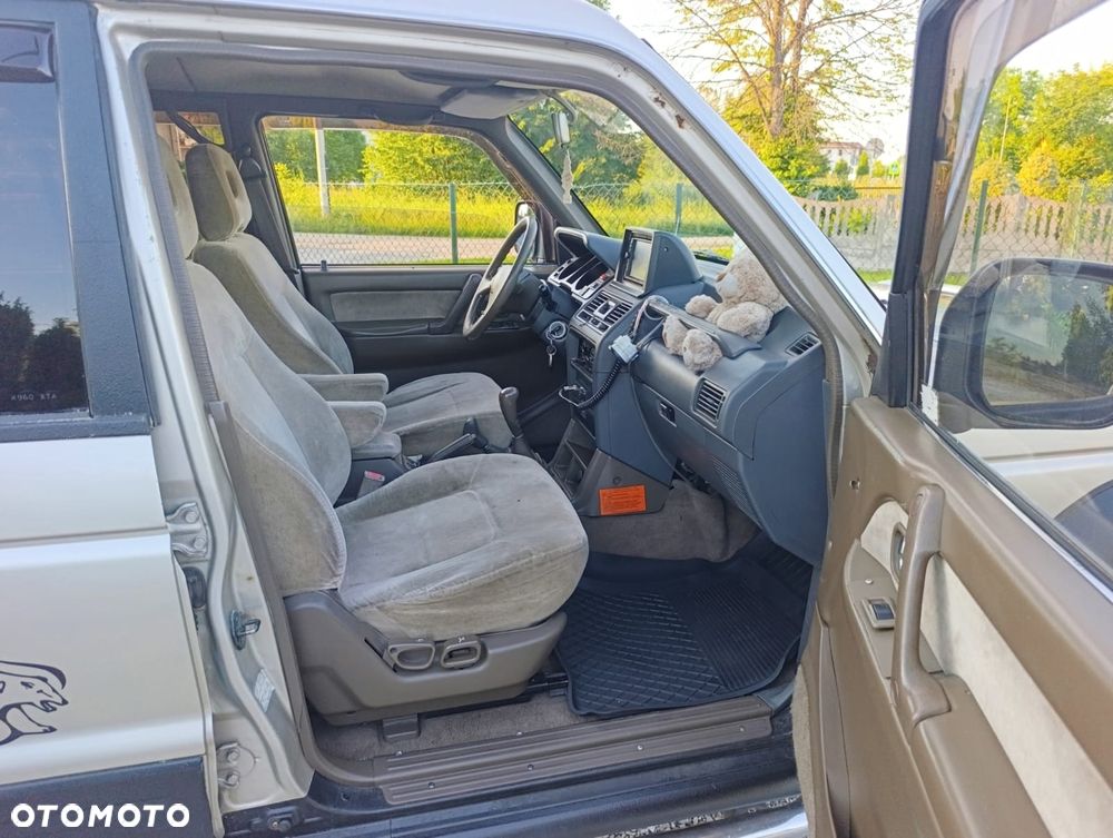 Mitsubishi Pajero 2.5 TD GL - 7