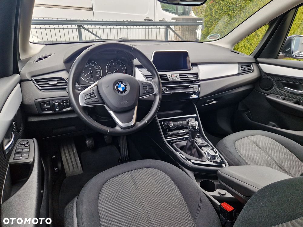 BMW Seria 2 218i - 20