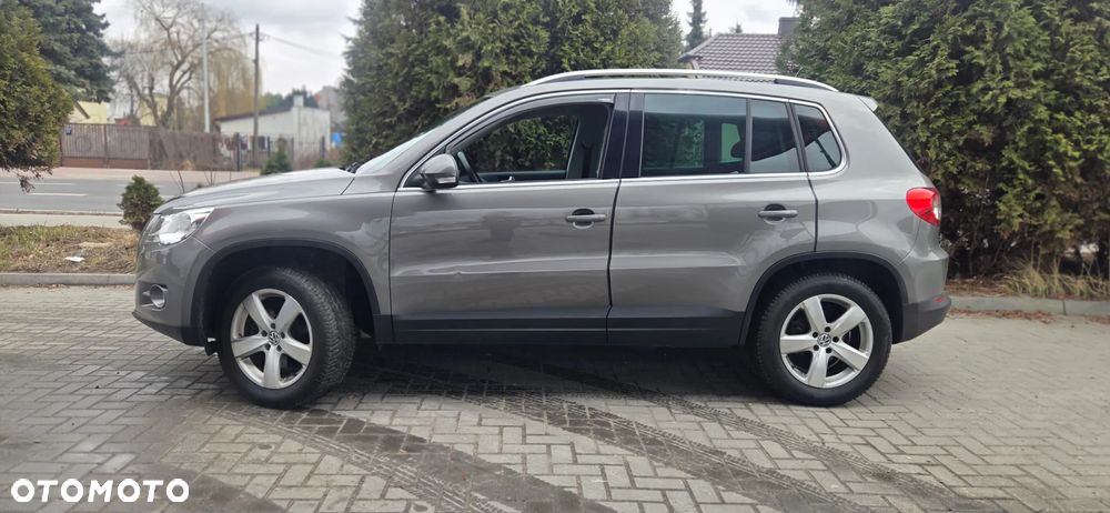 Volkswagen Tiguan 2.0 TDI DPF BlueMotion Technology Exclusive - 6