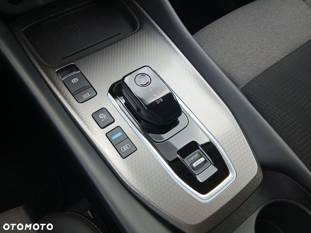 Nissan Qashqai 1.5 e-POWER N-Connecta - 25