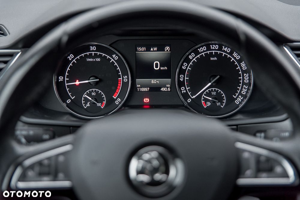 Skoda Superb 1.6 TDI Style - 30