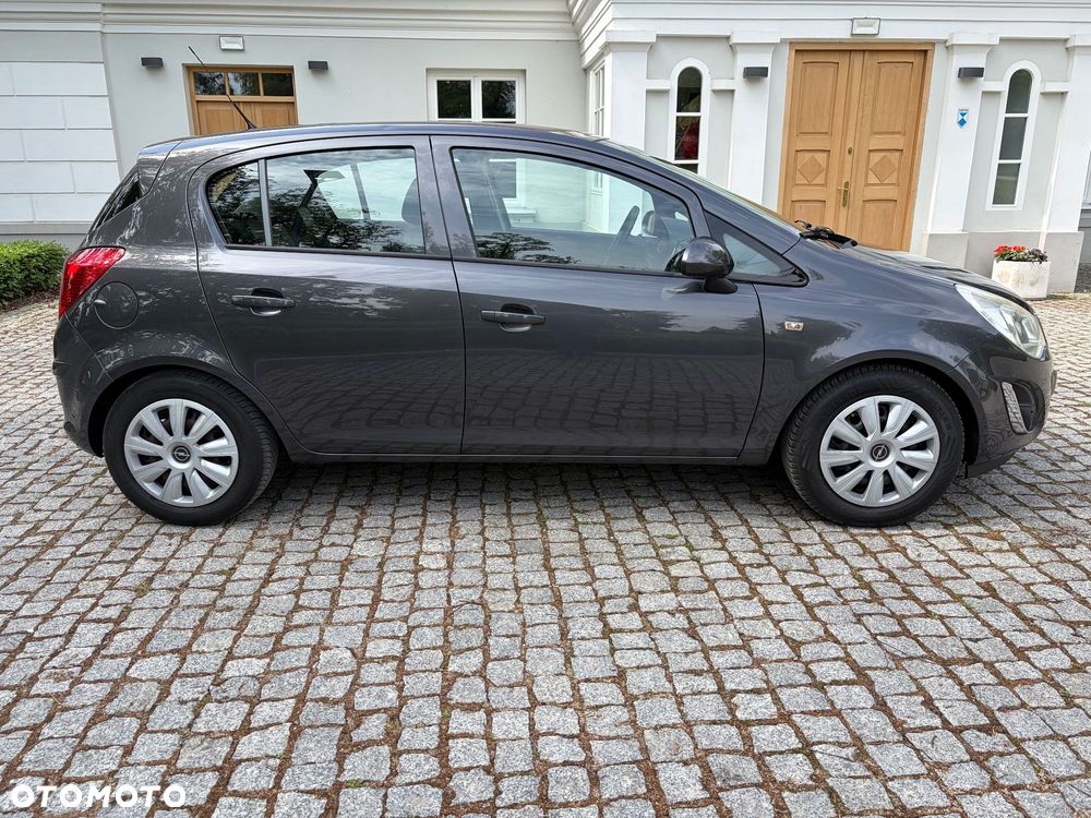 Opel Corsa 1.4 16V Cosmo - 16