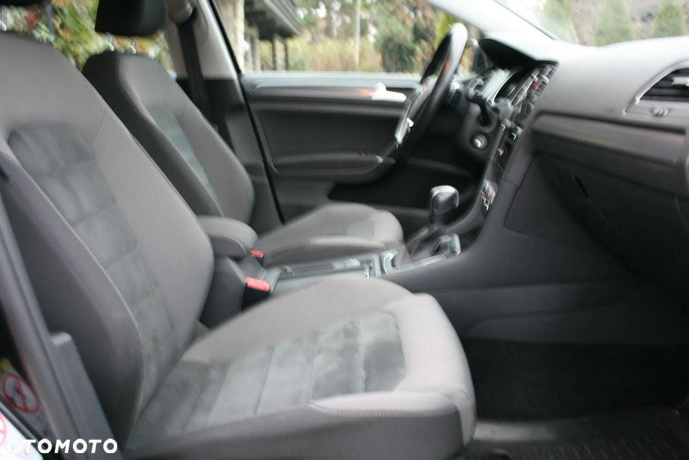 Volkswagen Golf 2.0 TDI SCR DSG Comfortline - 18