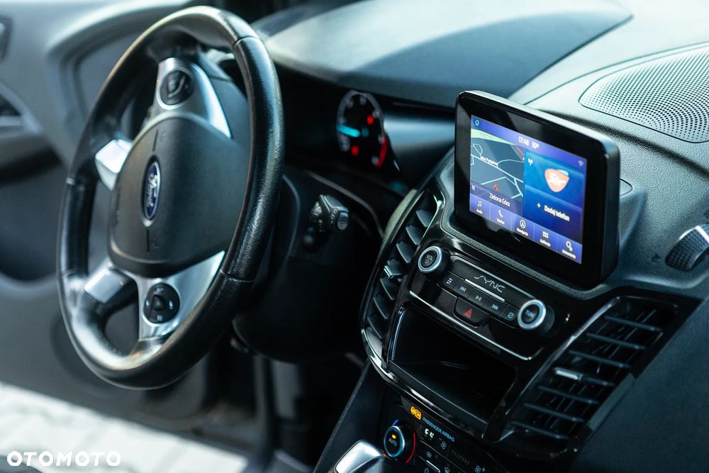 Ford Tourneo Connect - 24