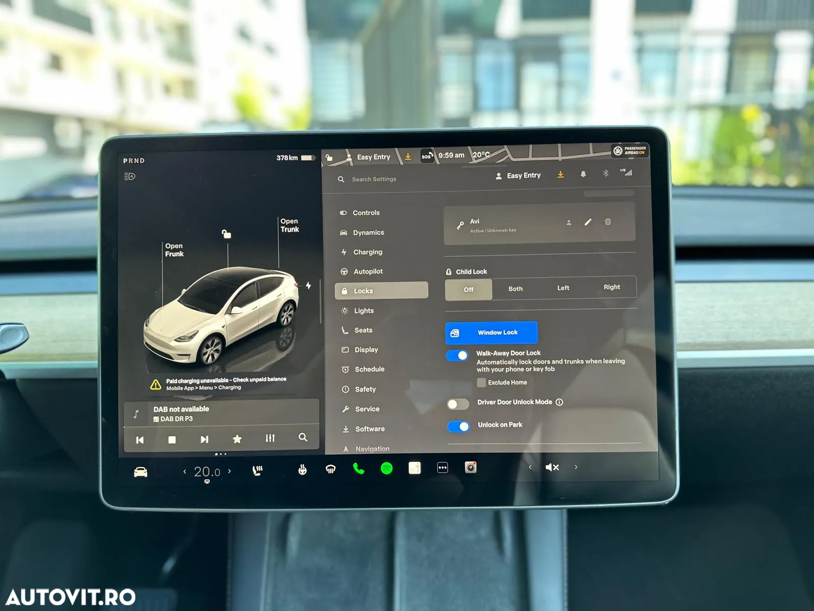 Tesla Model Y Long Range Dual Motor AWD - 27
