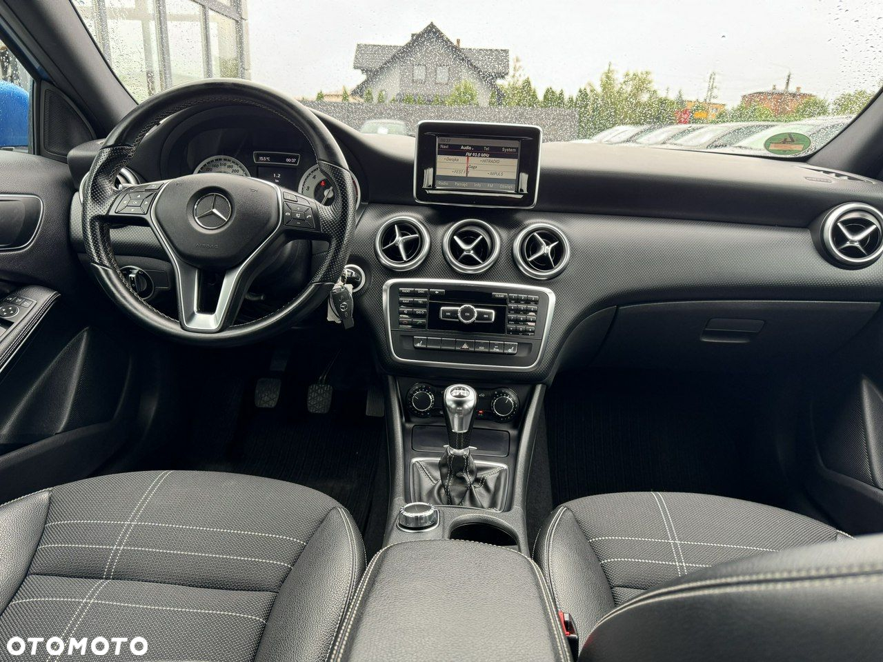 Mercedes-Benz Klasa A 180 BlueEfficiency Edition - 11