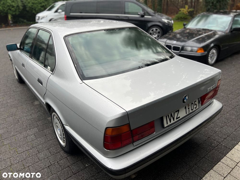 BMW Seria 5 520i - 10