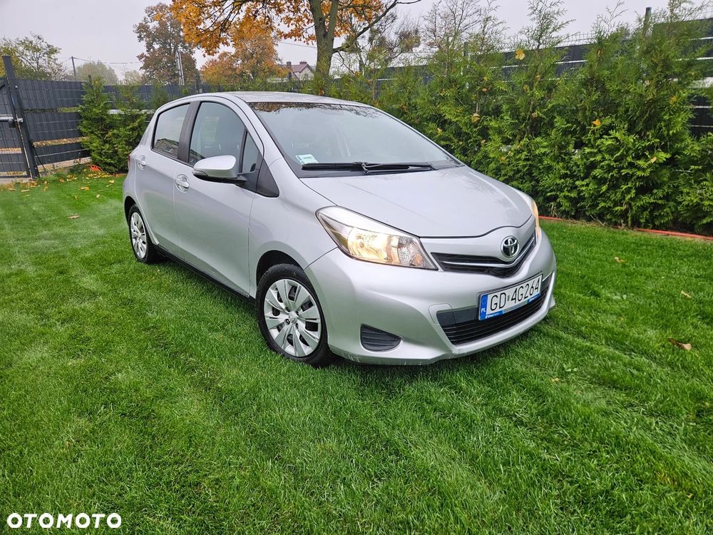 Toyota Yaris - 1