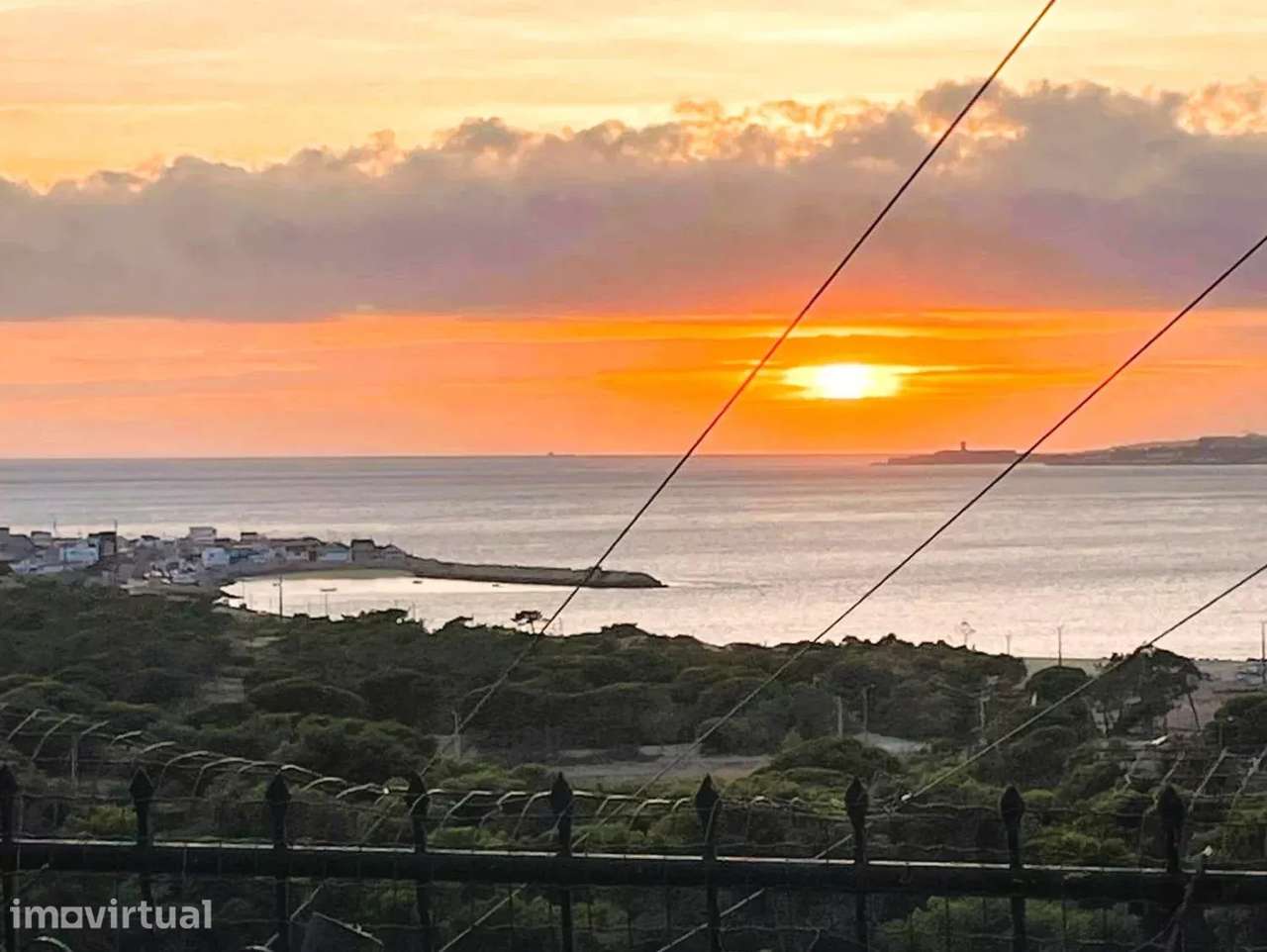 Moradia T4 com Vista Mar na Trafaria - Grande imagem: 2/13