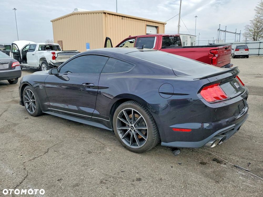 Ford Mustang - 3