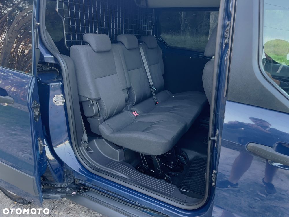 Ford Transit Connect - 15