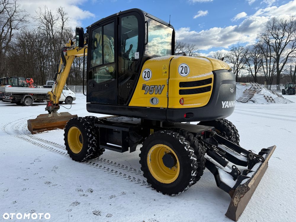Yanmar Koparka kołowa B95W - 5
