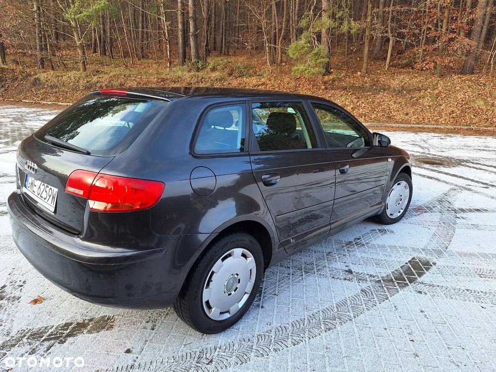 Audi A3 Sportback - 13