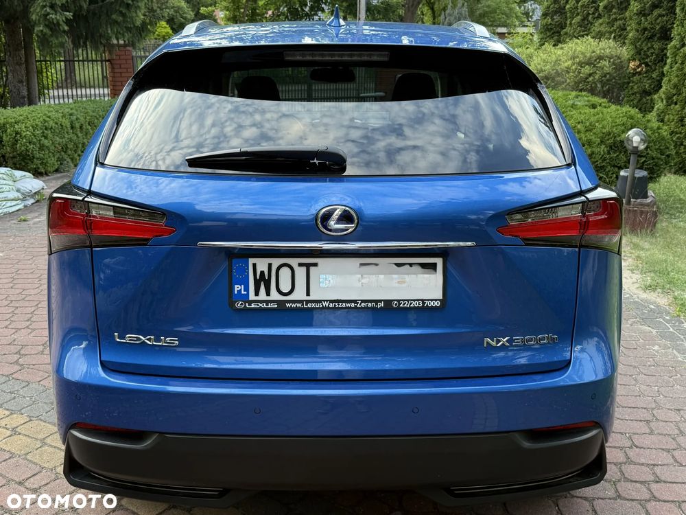 Lexus NX 300h Comfort AWD - 3