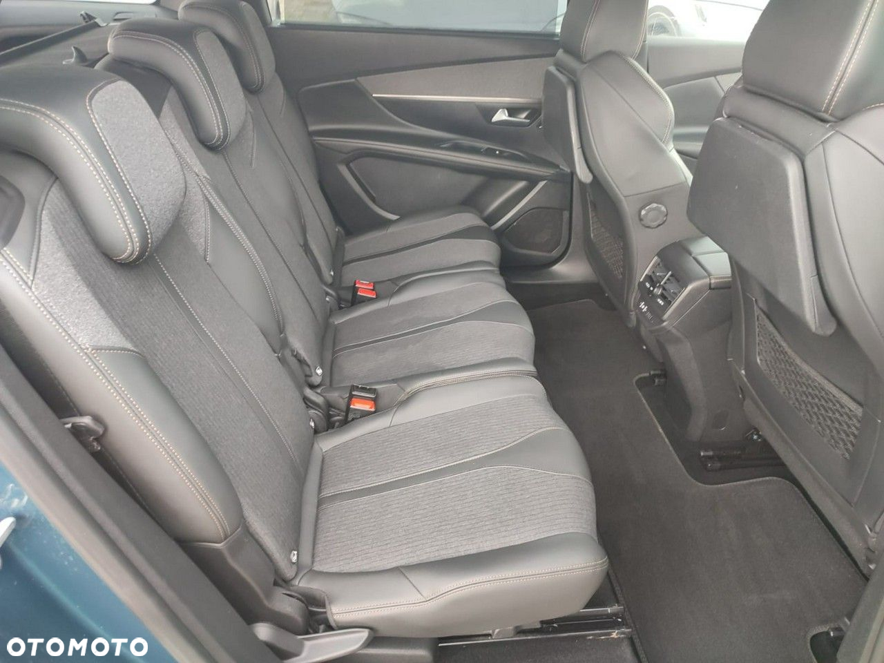 Peugeot 5008 1.6 PureTech GT Line S&S EAT8 - 18