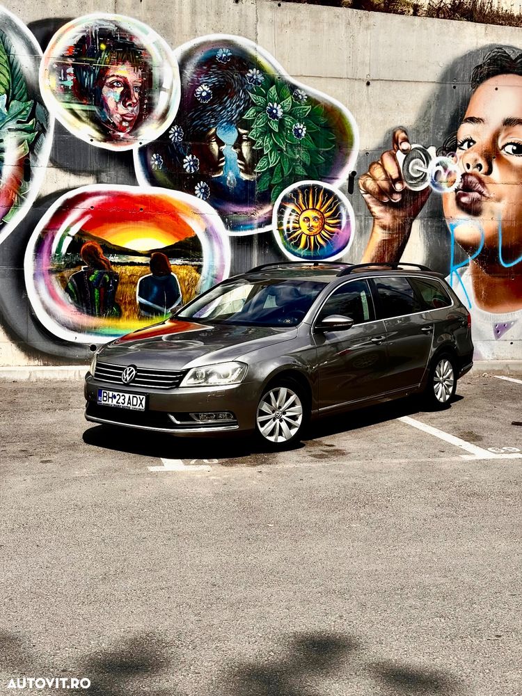 VOLKSWAGEN Passat