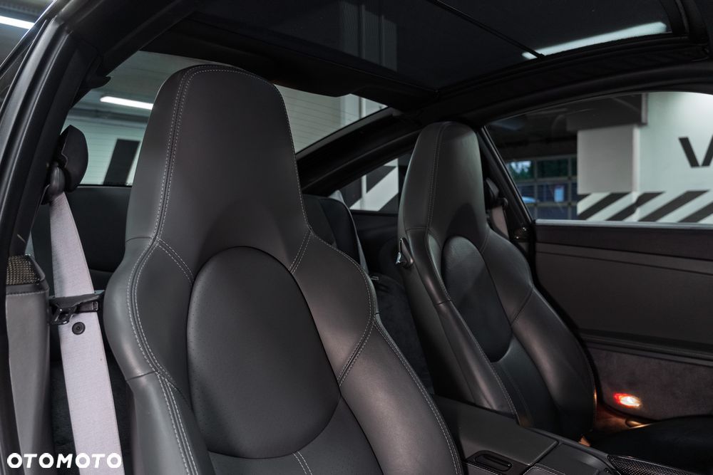 Porsche 911 - 33