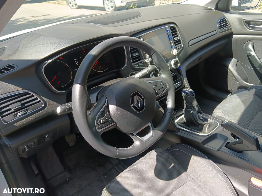 Renault Megane - 5