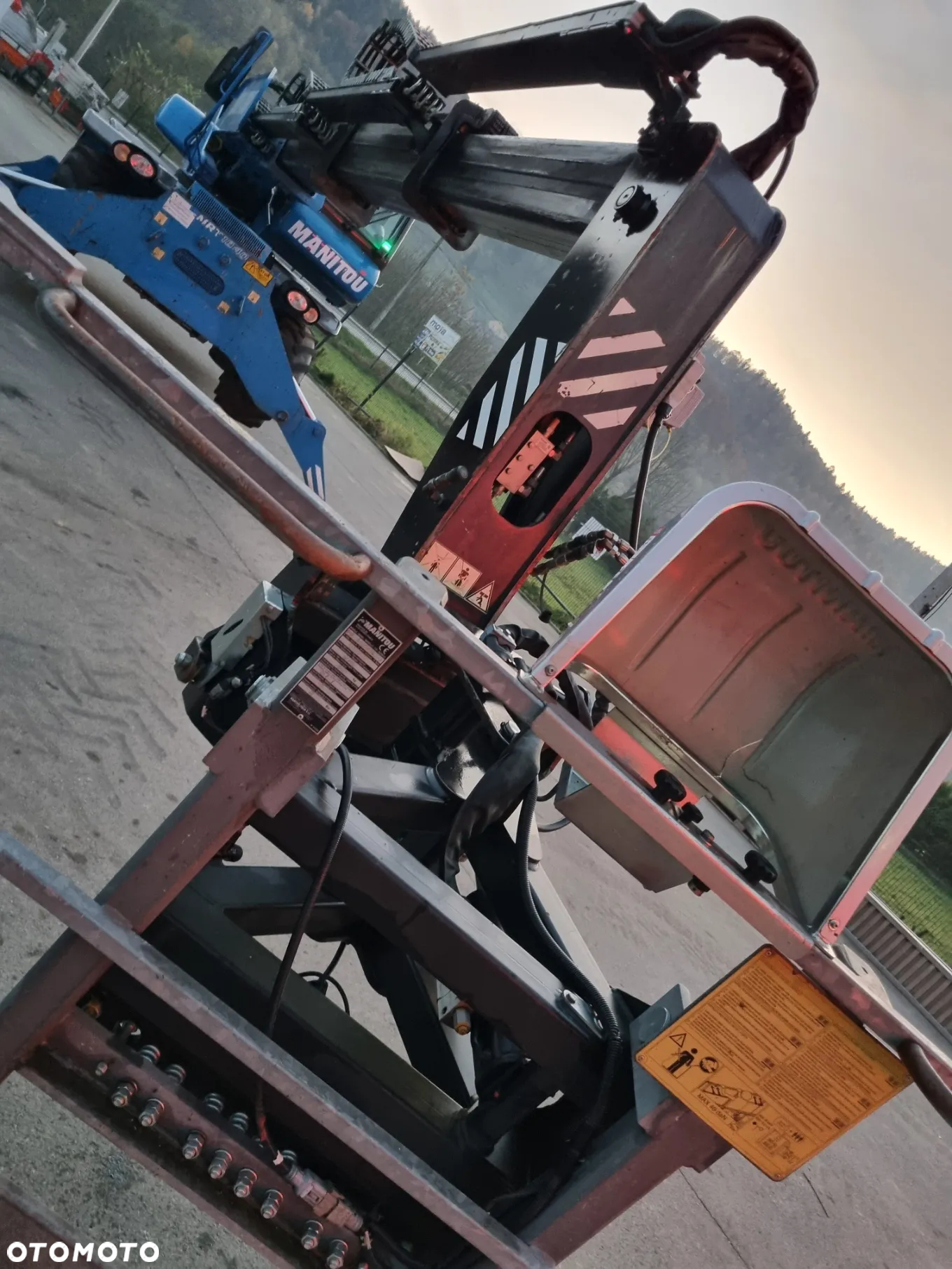 Manitou Ładowarka teleskopowa 18 metrów MRT1840 EASY-ST3B Kosz (Pilot 2 funkcje) Wciągarka Łyżka Widły z Norwegii Jak Nowa 2015r 4100mtg - 17
