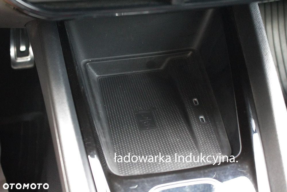 Skoda Octavia 2.0 TDI DSG RS - 25