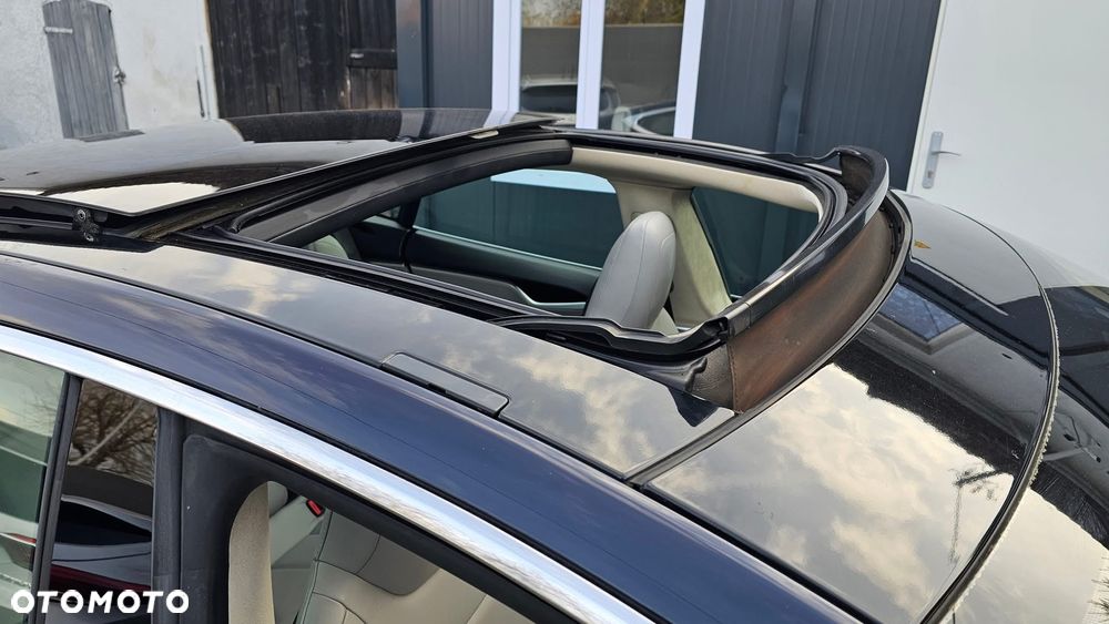 Tesla Model S Standard - 19