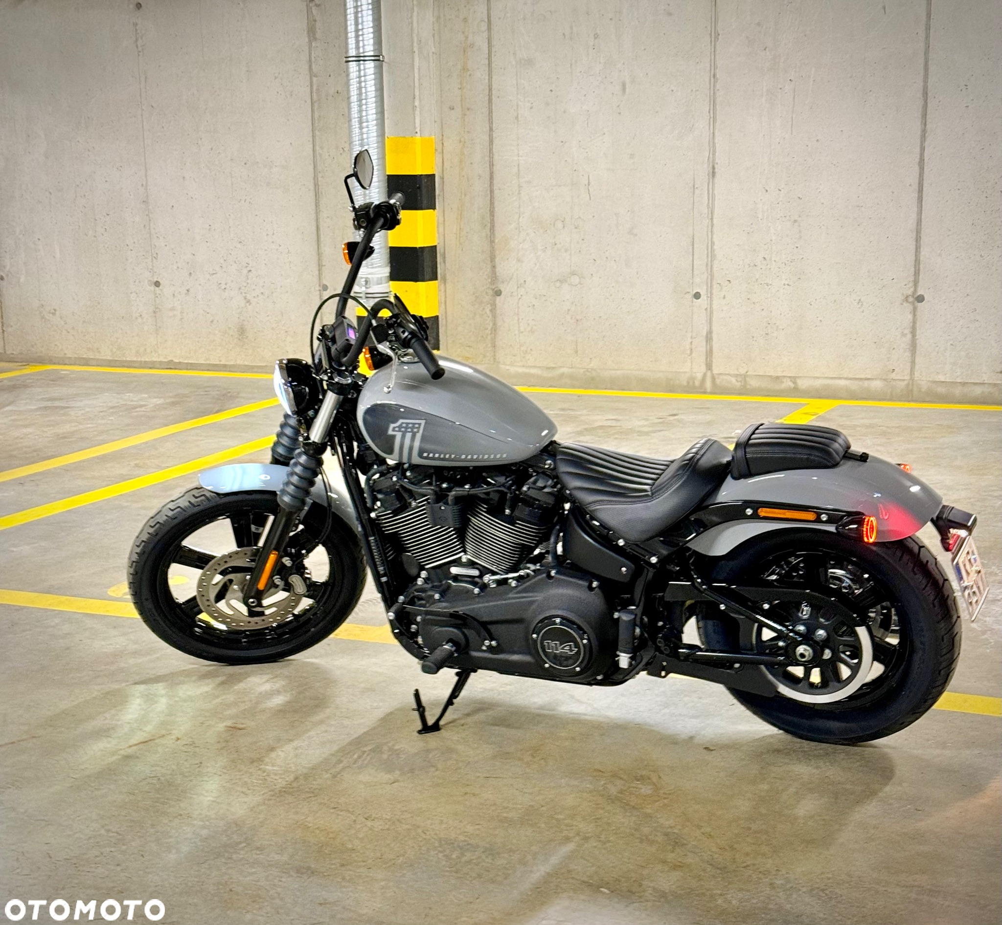 Harley-Davidson Softail Street Bob - 8