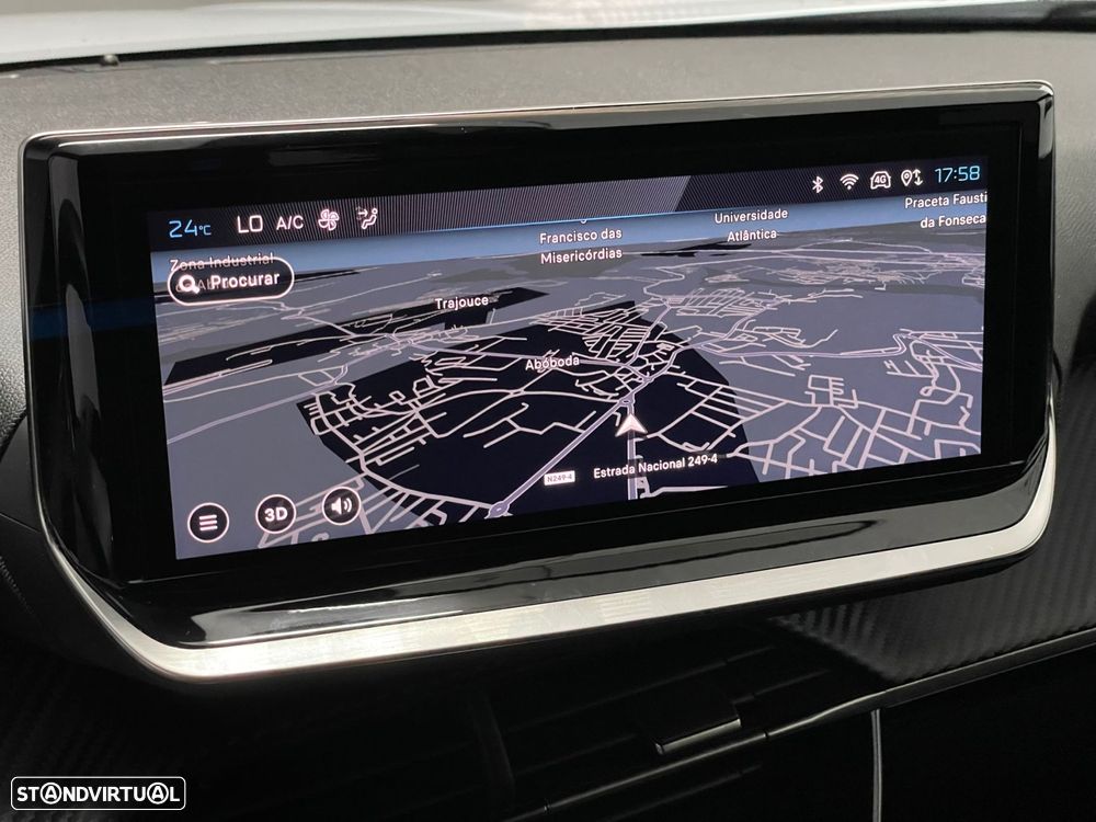 Peugeot 2008 1.2 PureTech Allure EAT8 - 14