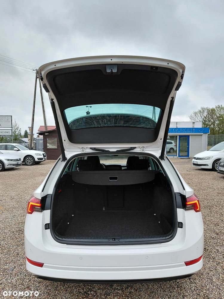 Skoda Octavia 2.0 TDI SCR Style DSG - 13