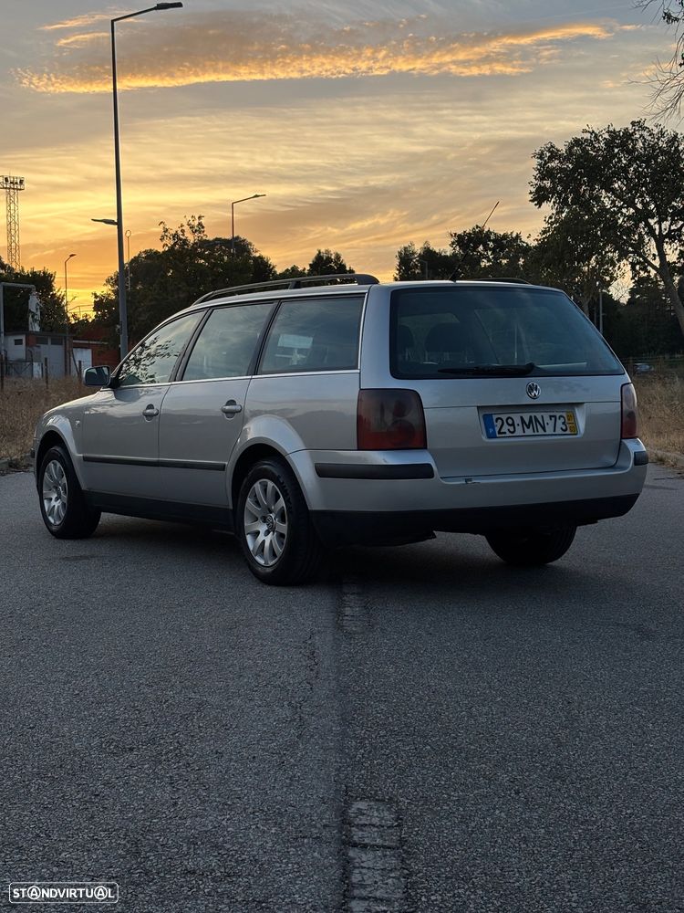VW Passat Variant 1.9 TDi 4Motion Highline - 2