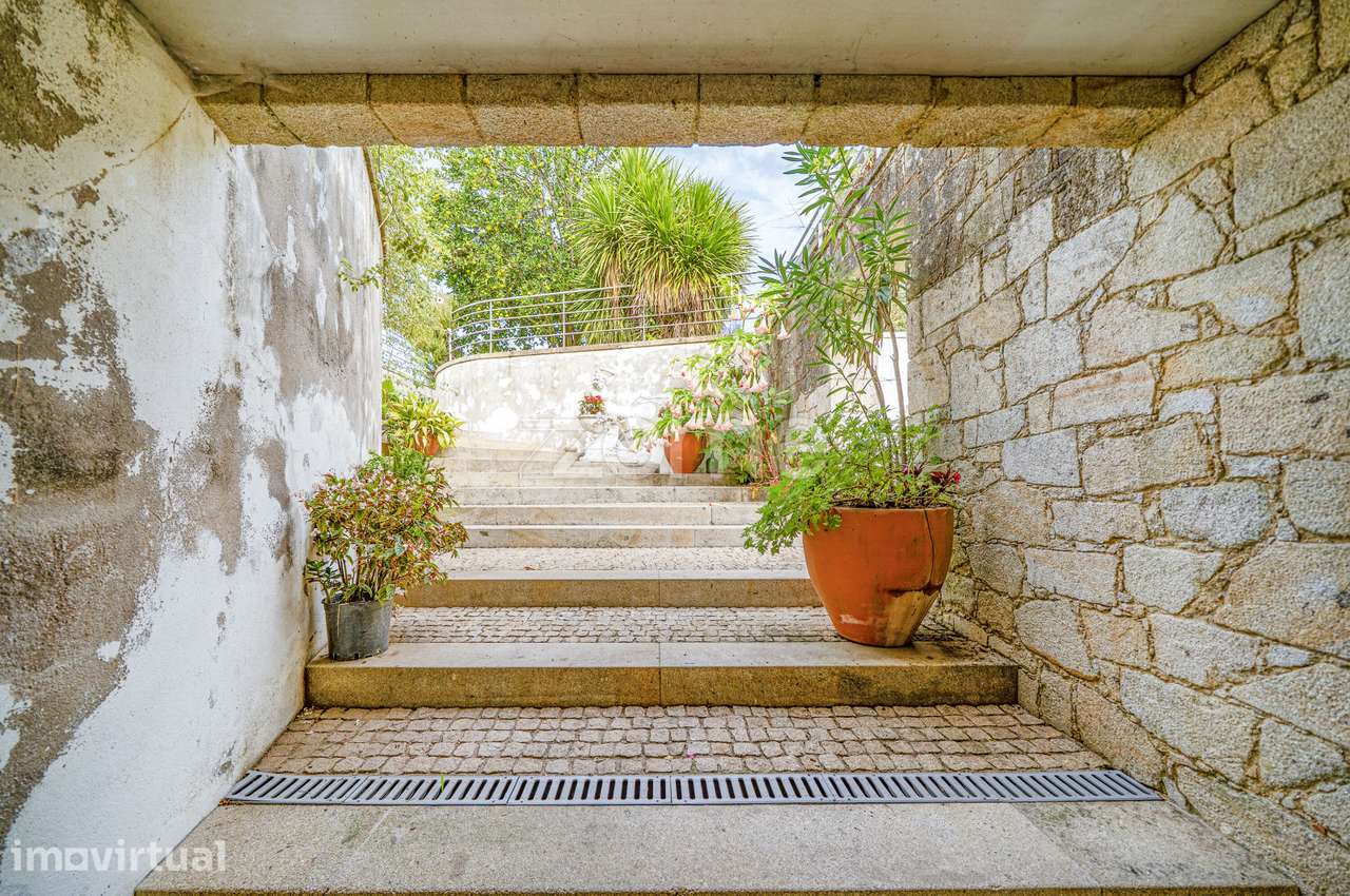 Moradia Imponente com 6 Suítes e Vistas Panorâmicas – Gondizalves, ... - Grande imagem: 2/60