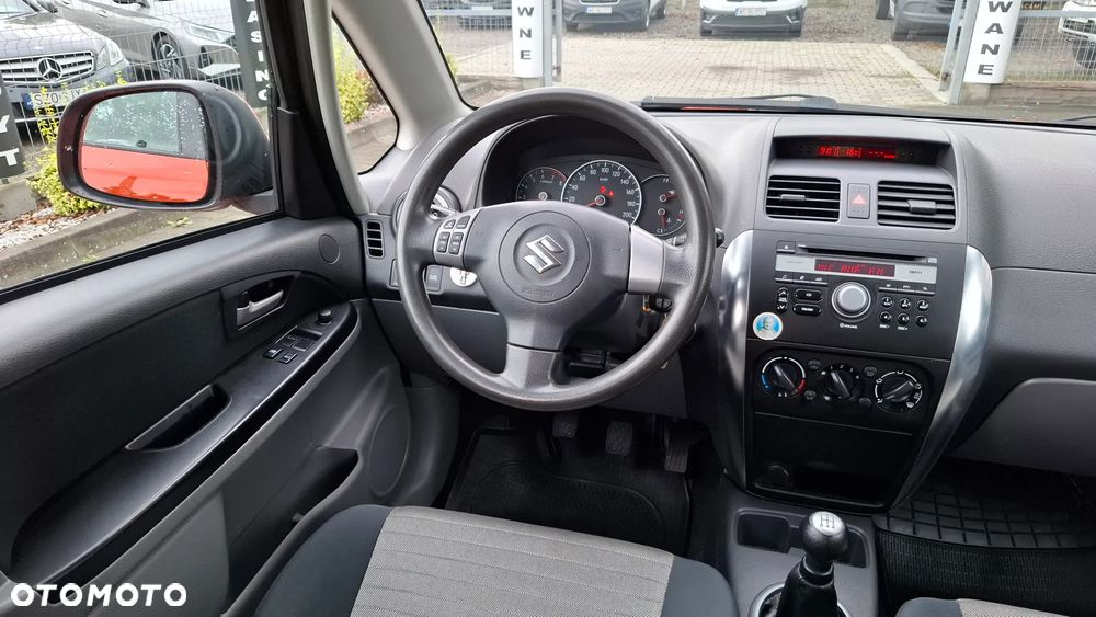 Suzuki SX4 1.5 - 10