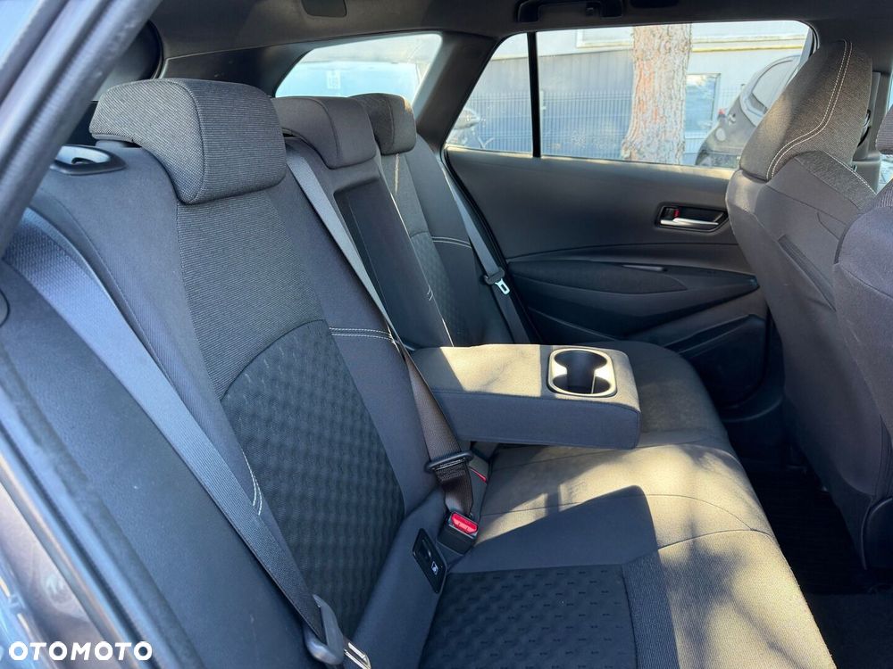 Toyota Corolla 1.8 Hybrid Comfort - 27