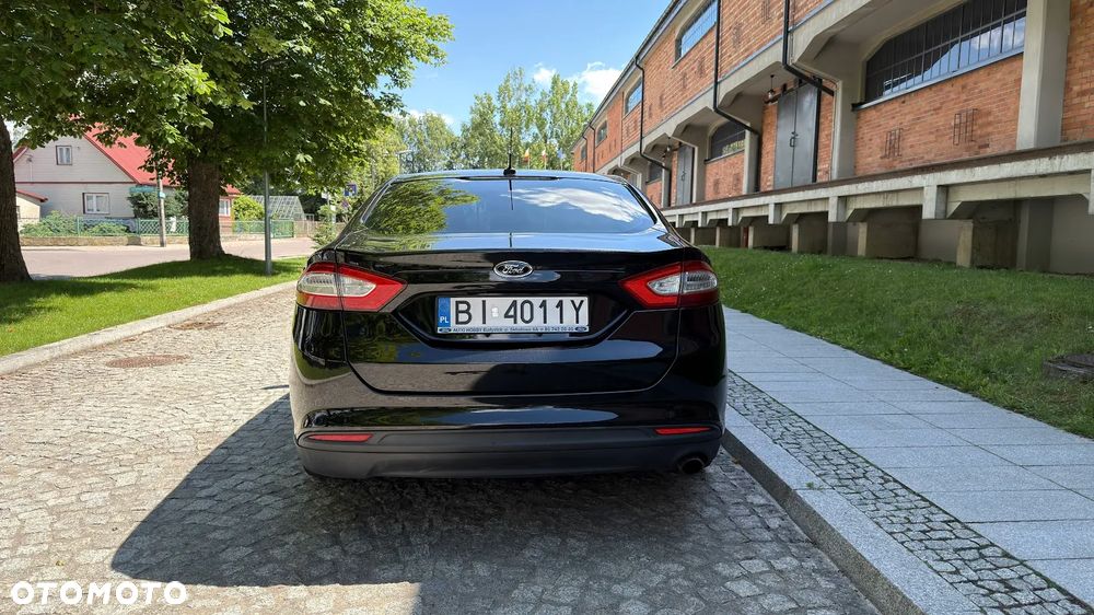 Ford Fusion - 7