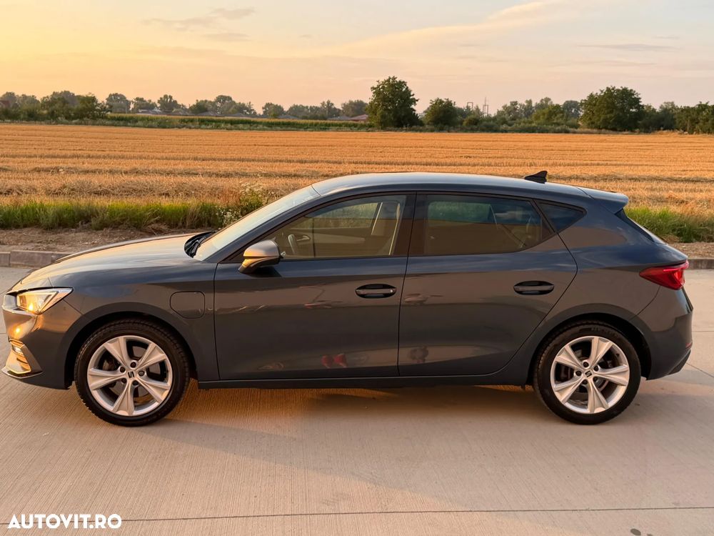 SEAT Leon 2022 — imagine 2