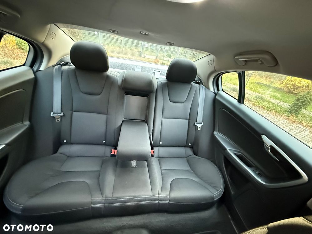 Volvo S60 - 11