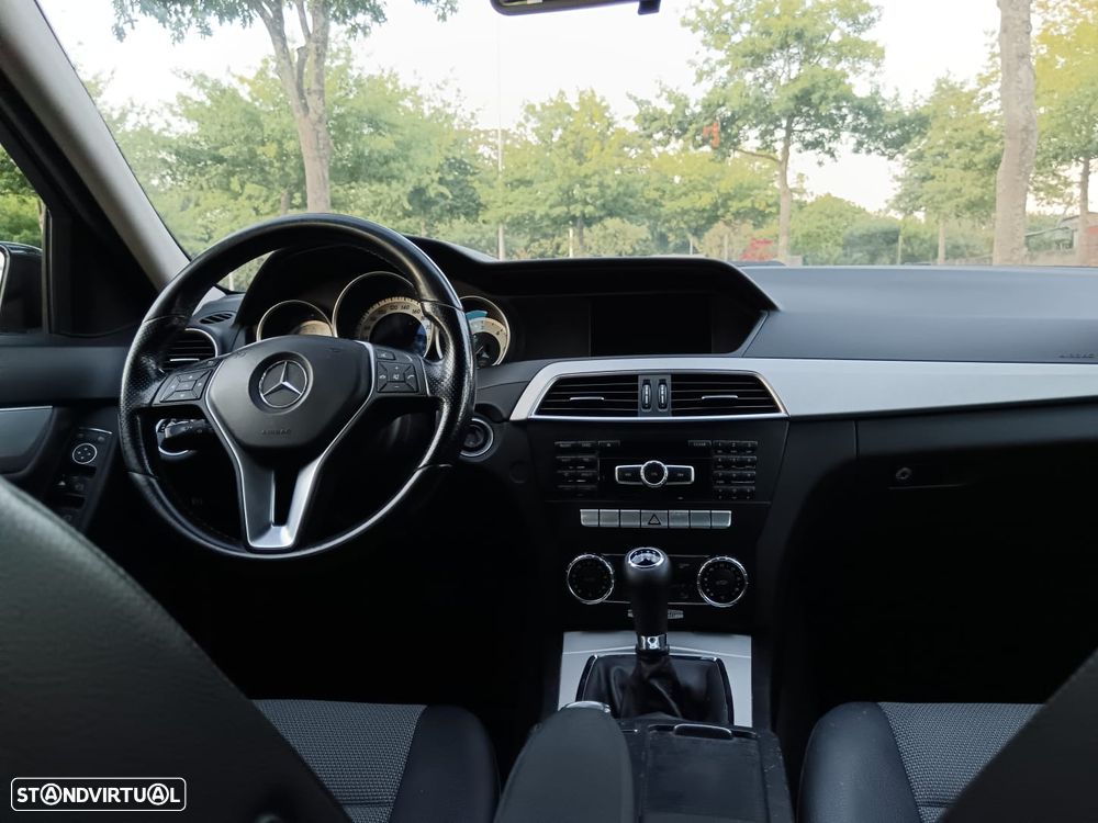 Mercedes-Benz C 220 CDi Avantgarde - 23