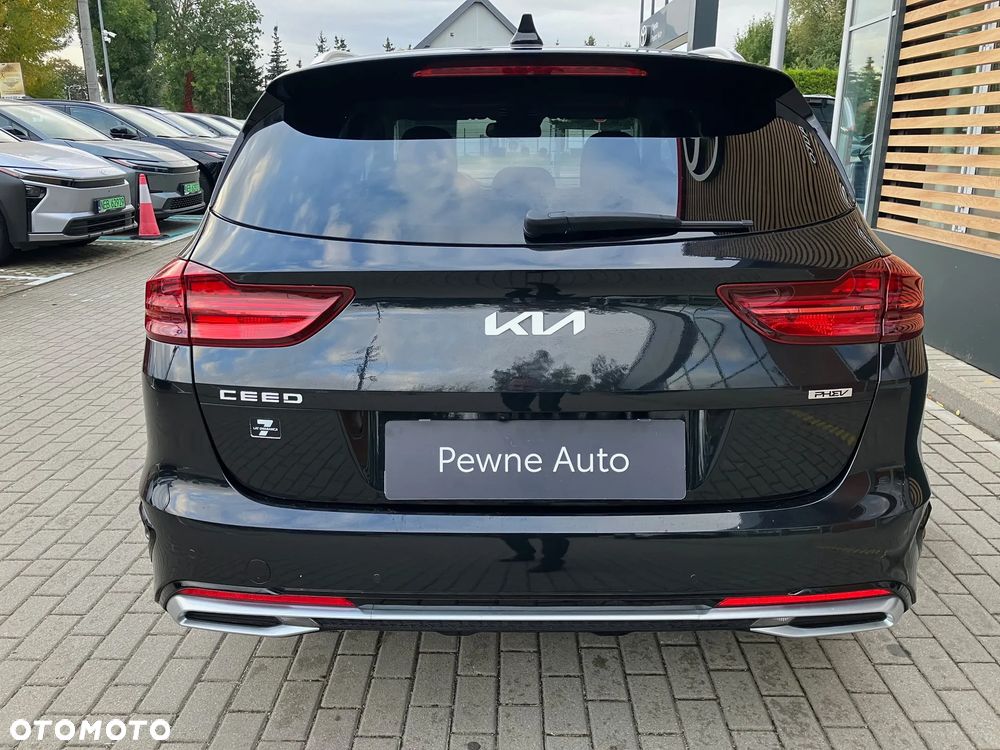 Kia Ceed 1.6 GDI PHEV L Business Line DCT - 7