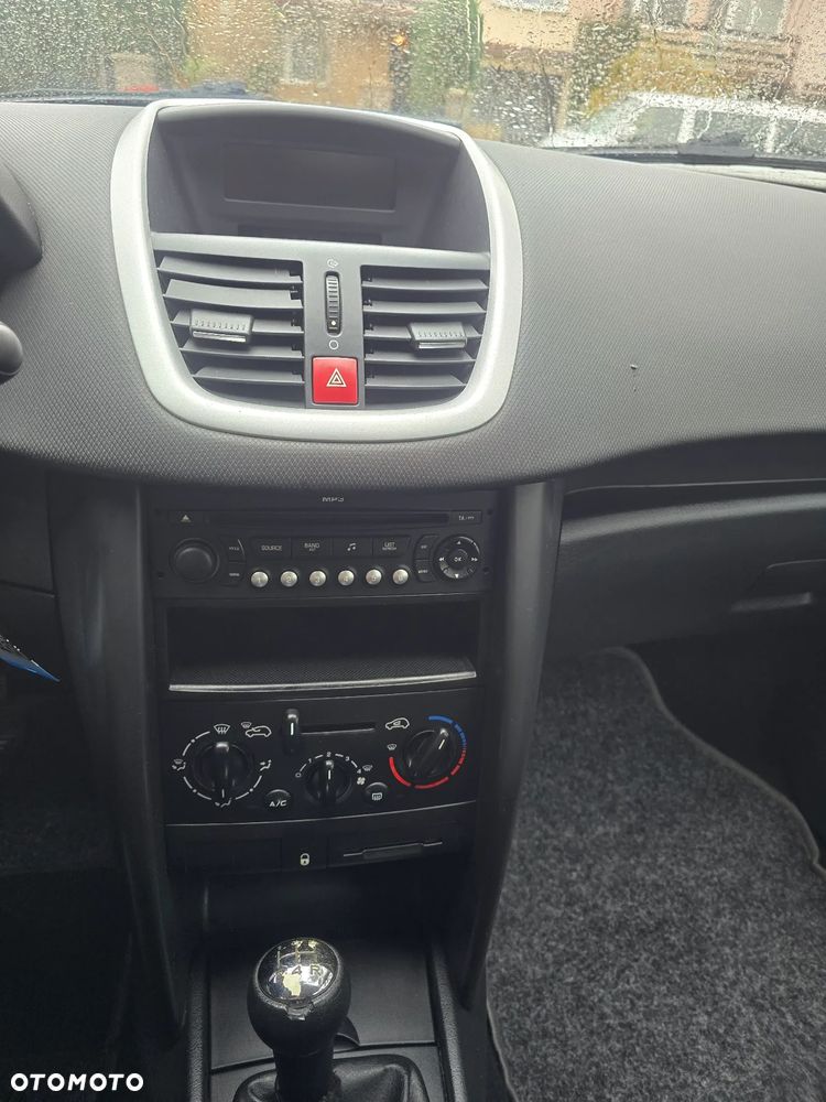 Peugeot 207 75 Urban Move - 9