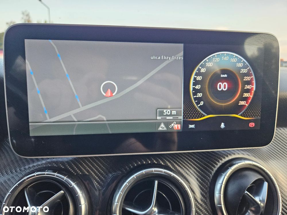 Mercedes-Benz CLA 250 7G-DCT - 19