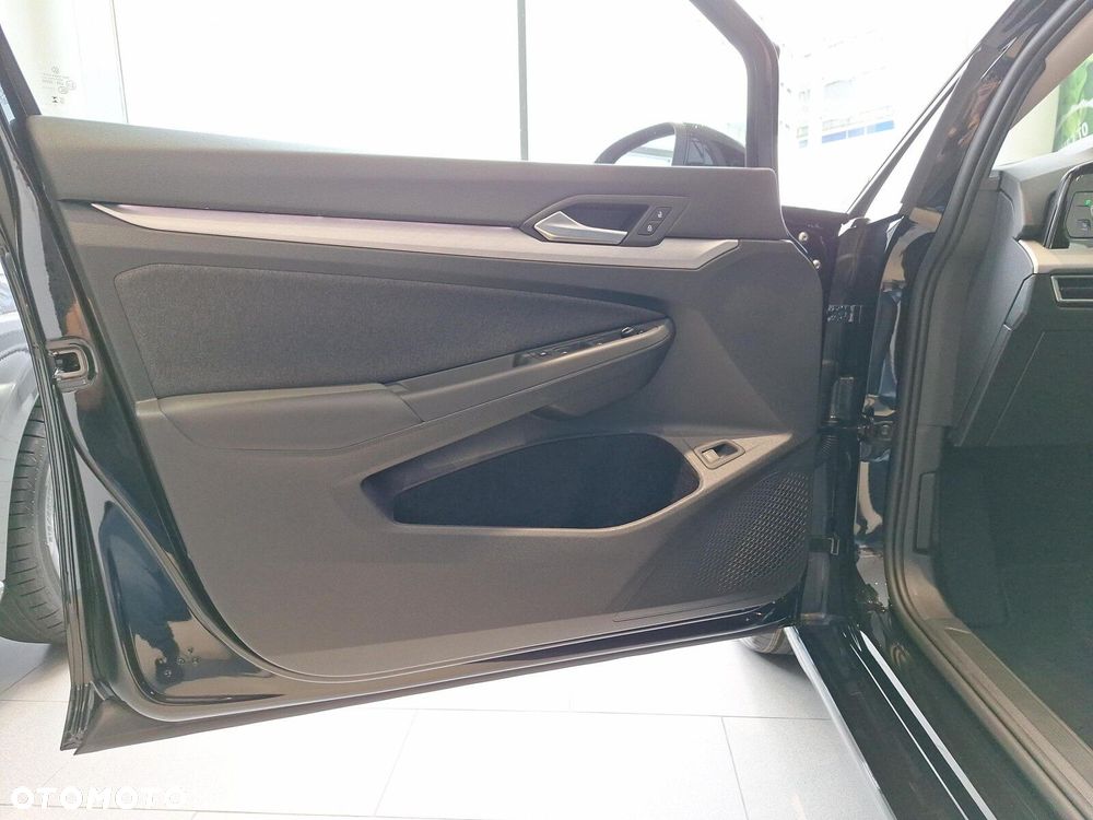 Volkswagen Golf - 12