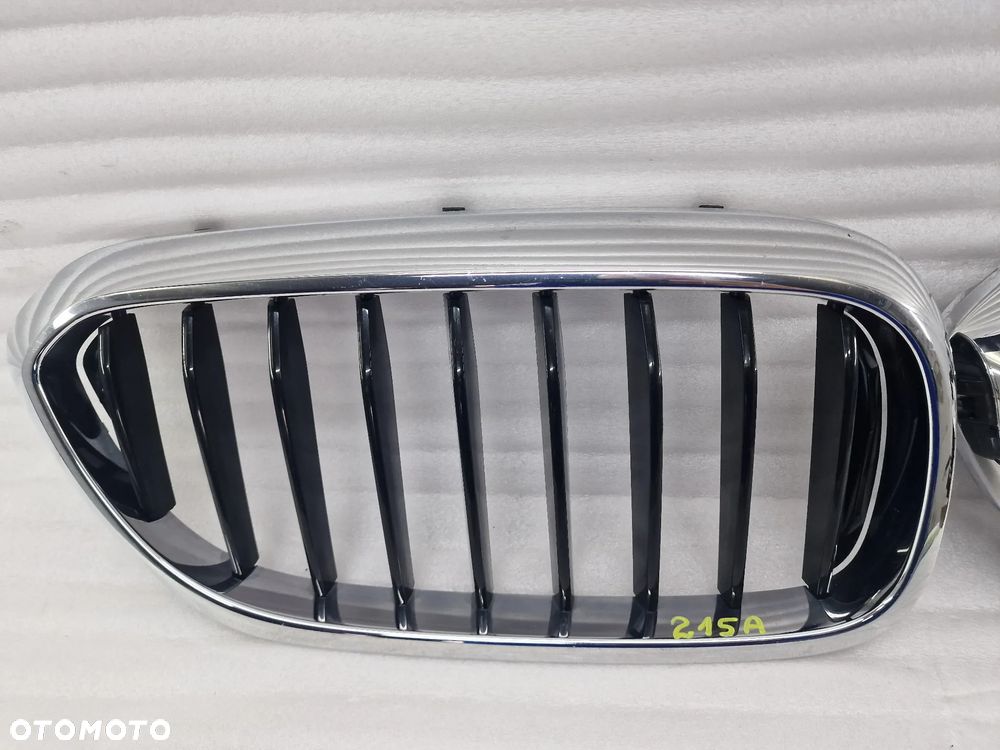 BMW G30 / G31 16- PRAWA NERKA / ATRAPA / GRILL PRZEDNI PRZÓD , NR 7383520 / 7390866 / 7390864 / 8070470 / 7473692 / 7473702 , NR AUKCJI GL215 - 3